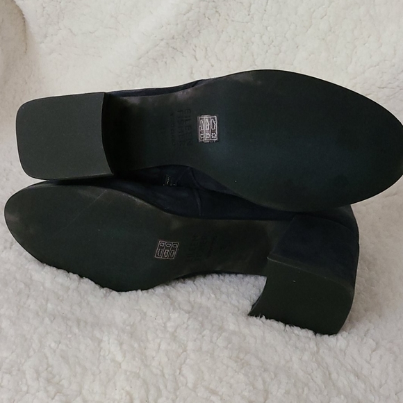 Eileen Fisher Navy Blue Harper Suede Booties - Picture 2 of 8